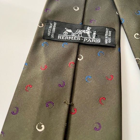 Hermes 100% Silk Tie for Men - Picture 2 of 14